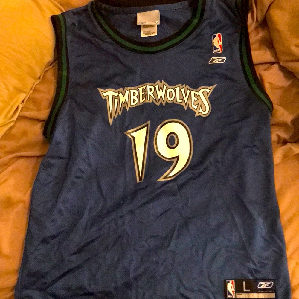 Timberwolves Jersey Large 14-16 kids. Fits like a small adult